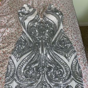 Silver/White V Cut with Open Corset Back Mini Formal Dress from Windsor; Size S